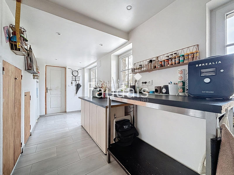 Maison - 147 m² - 6 pièces