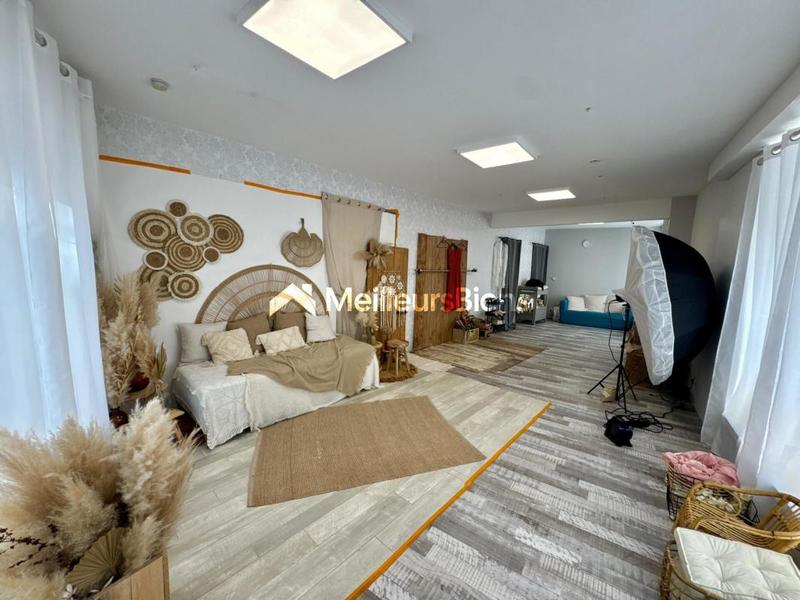 Immeuble - 160 m² - 6 pièces