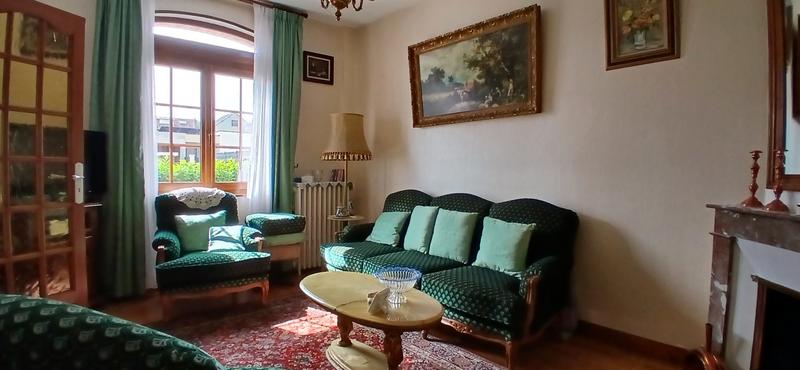 Maison traditionnelle - 140 m² - 6 pièces