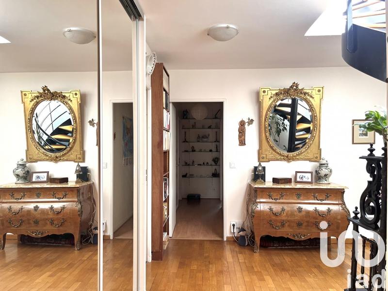 Appartement - 111 m² - 4 pièces