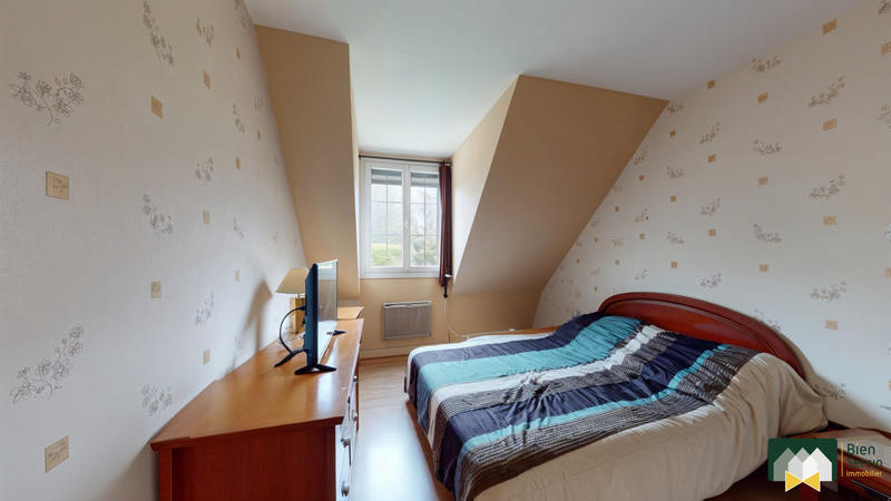 Maison traditionnelle - 105 m² - 5 pièces