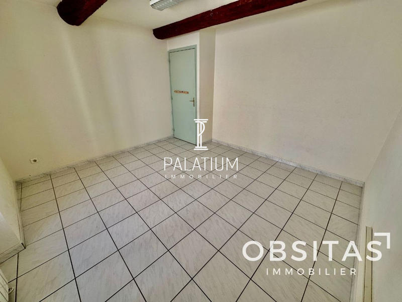 Appartement - 98 m² - 6 pièces