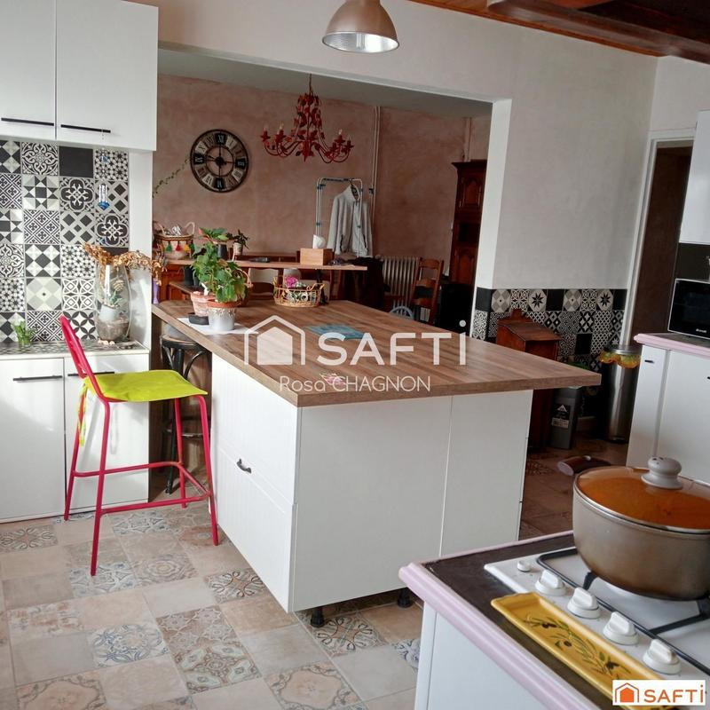 Maison - 180 m² - 7 pièces