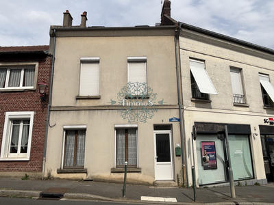 Maison - 97 m² - 4 pièces