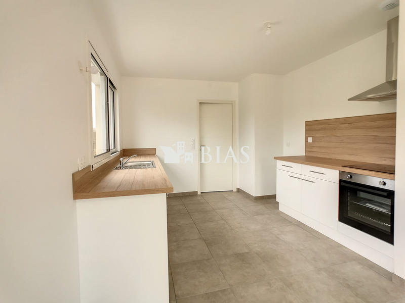 Maison - 95 m² - 4 pièces