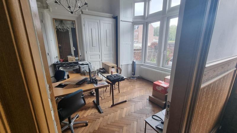 Maison bourgeoise - 250 m² - 11 pièces