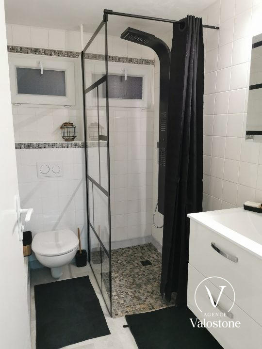 Maison - 205 m² - 5 pièces