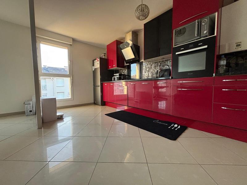 Appartement - 82 m² - 4 pièces