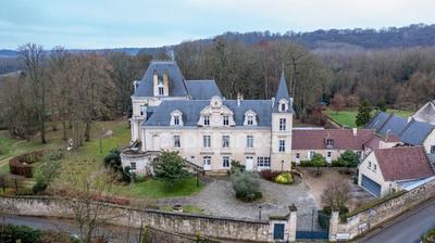 Château - 750 m² - 15 pièces