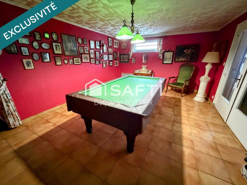 Maison - 275 m² - 11 pièces