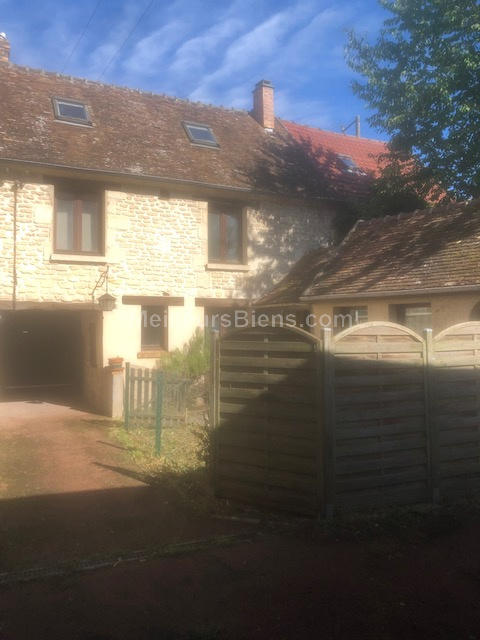 Maison en pierre - 90 m² - 5 pièces