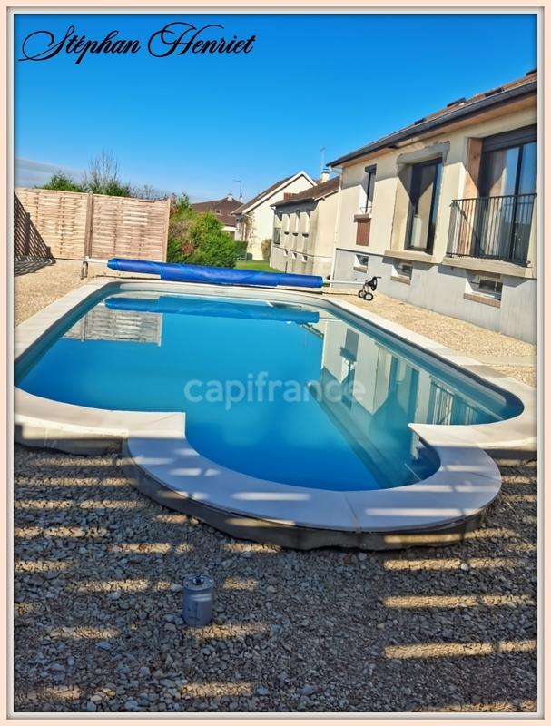 Maison - 156 m² - 8 pièces