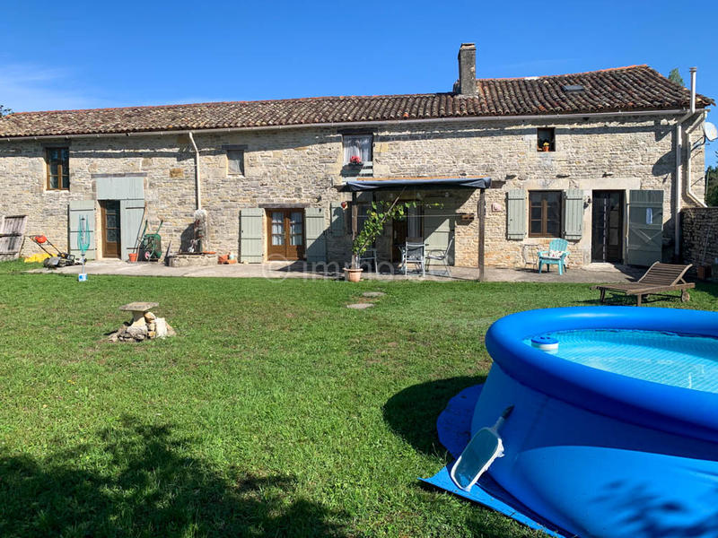 Maison en pierre - 131 m² - 4 pièces