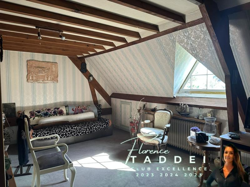 Maison - 210 m² - 7 pièces