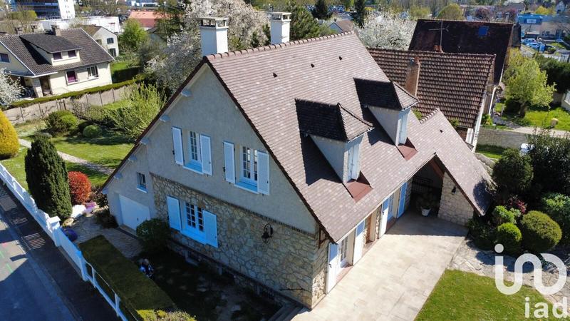 Maison - 107 m² - 6 pièces