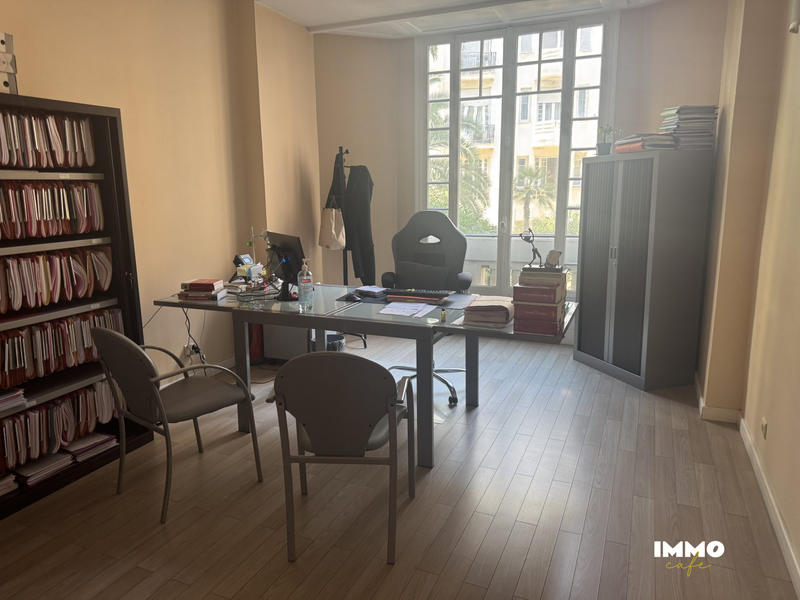 Appartement - 104 m² - 3 pièces