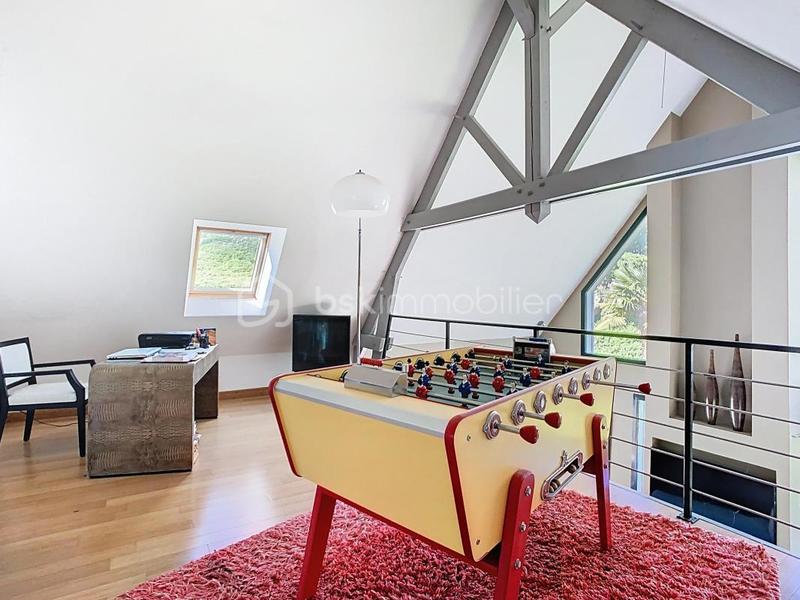 Maison d'architecte - 199 m² - 6 pièces