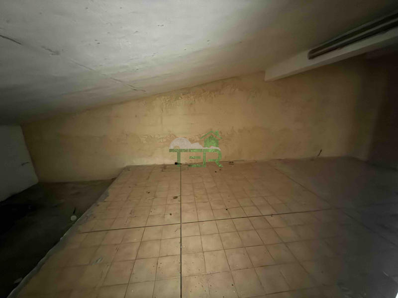 Local commercial - 313 m²