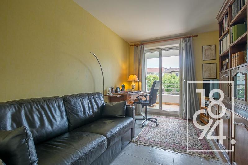 Appartement - 84 m² - 4 pièces