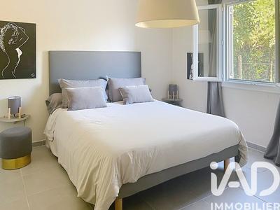 Maison - 92 m² - 5 pièces