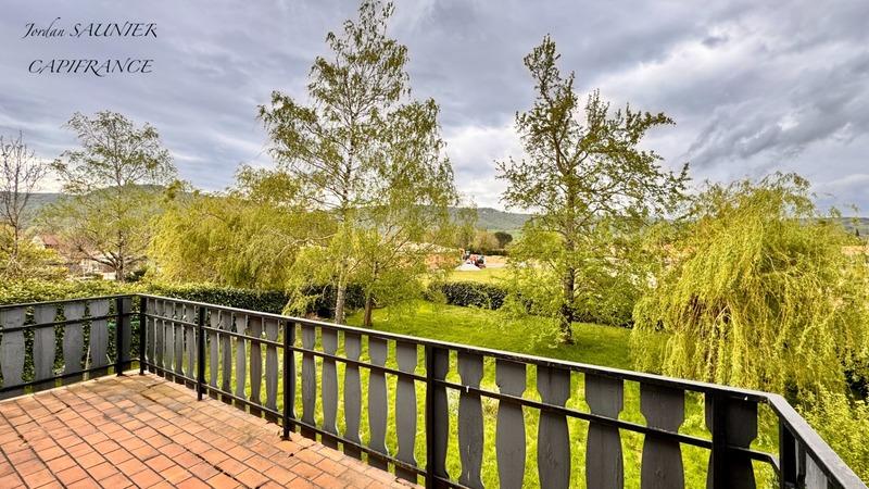 Maison - 200 m² - 6 pièces