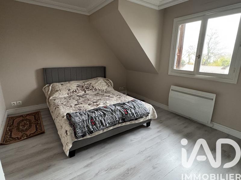 Maison - 210 m² - 9 pièces