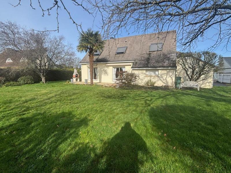 Pavillon - 150 m² - 7 pièces