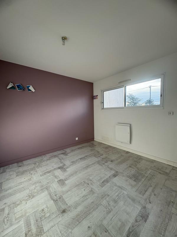 Maison - 92 m² - 5 pièces