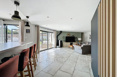 Maison - 165 m² - 6 pièces