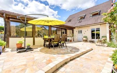 Maison - 146 m² - 6 pièces