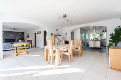 Maison - 291 m² - 8 pièces