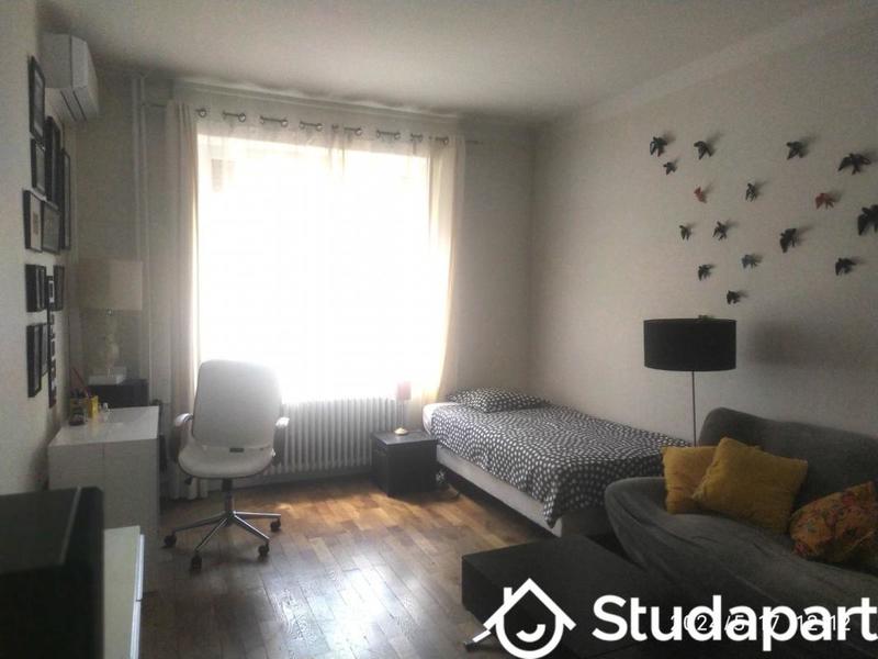 Chambre - 25 m² - 1 pièce