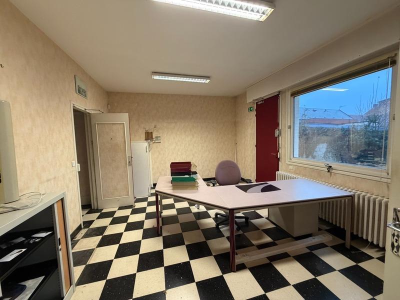 Maison de ville - 255 m² - 9 pièces