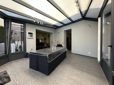 Maison - 203 m² - 5 pièces