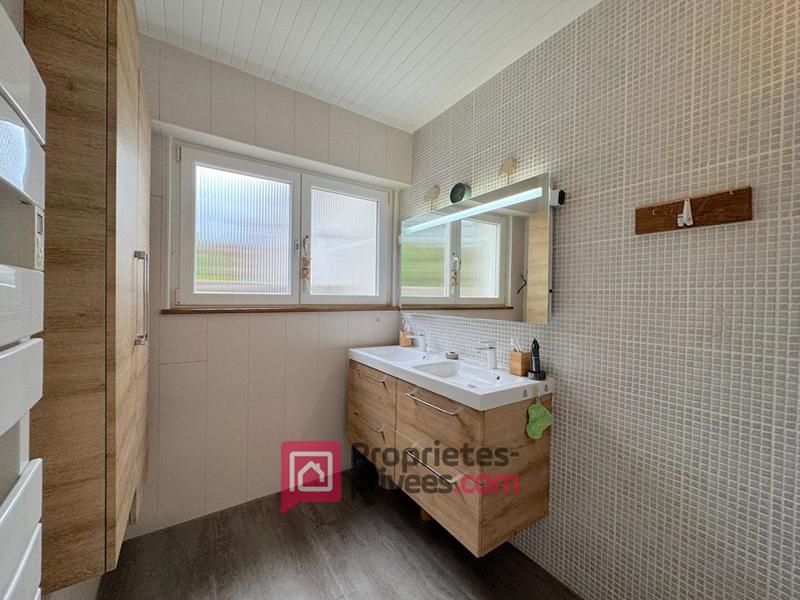 Maison - 180 m² - 7 pièces