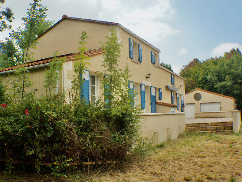 Maison - 131 m² - 6 pièces