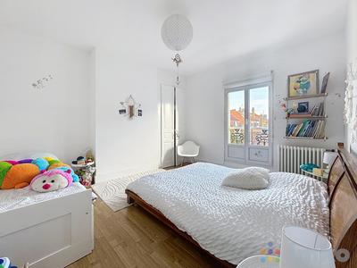 Maison - 182 m² - 6 pièces