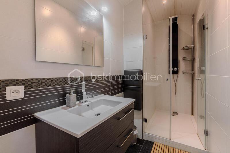 Maison - 185 m² - 5 pièces