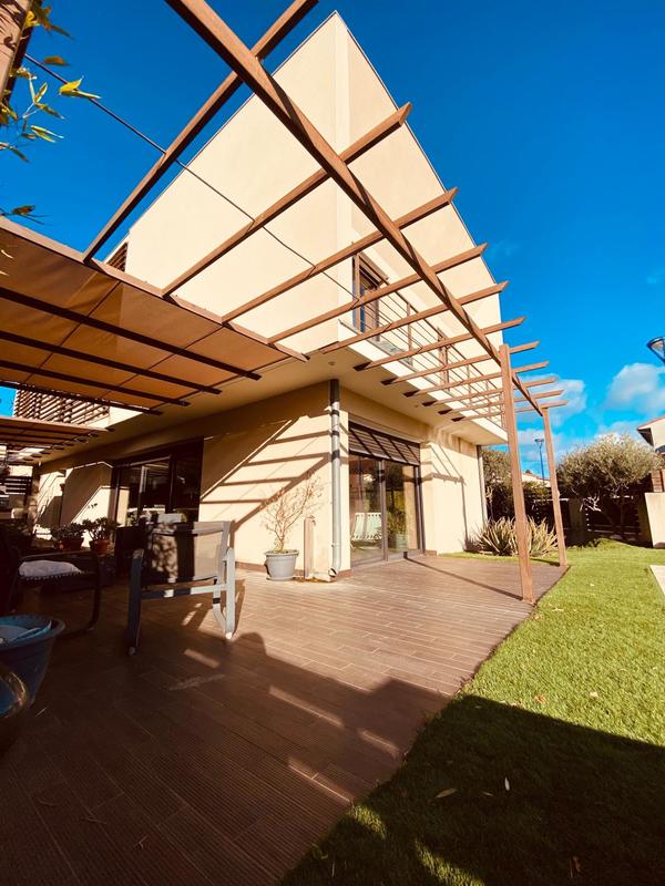 Maison - 181 m² - 5 pièces