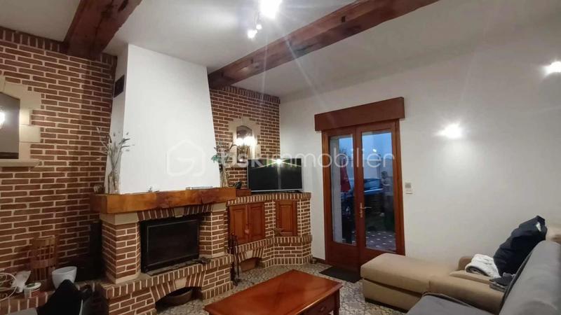 Demeure - 200 m² - 7 pièces