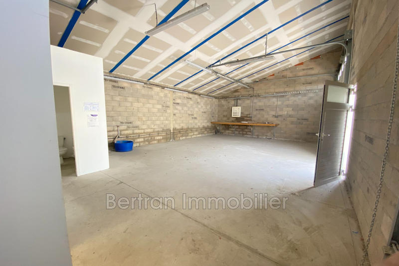 Local commercial - 84 m²