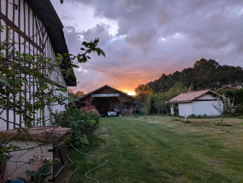 Maison - 220 m² - 8 pièces