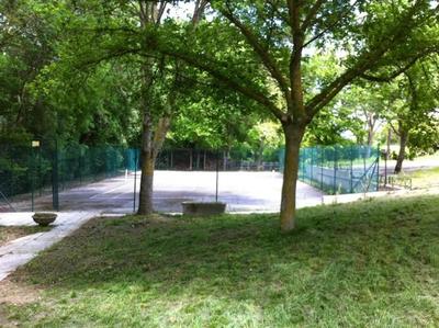 Propriété - 590 m² - 5 pièces