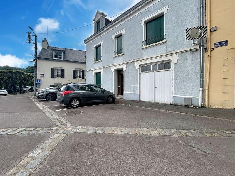 Maison - 194 m² - 7 pièces