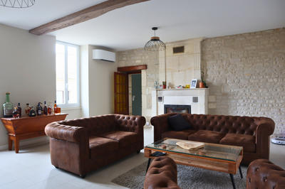 Maison - 238 m² - 4 pièces