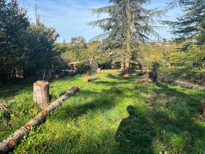 Terrain constructible - 1 556 m²