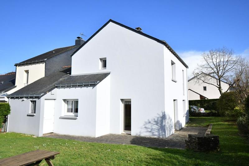 Maison - 106 m² - 6 pièces