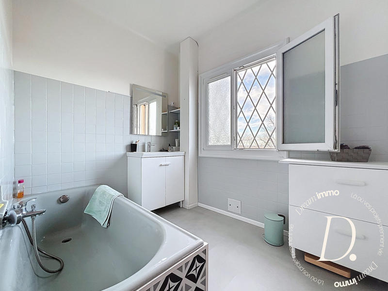 Mas - 171 m² - 7 pièces