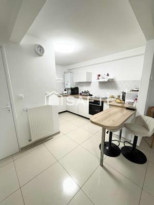 Maison - 80 m² - 5 pièces