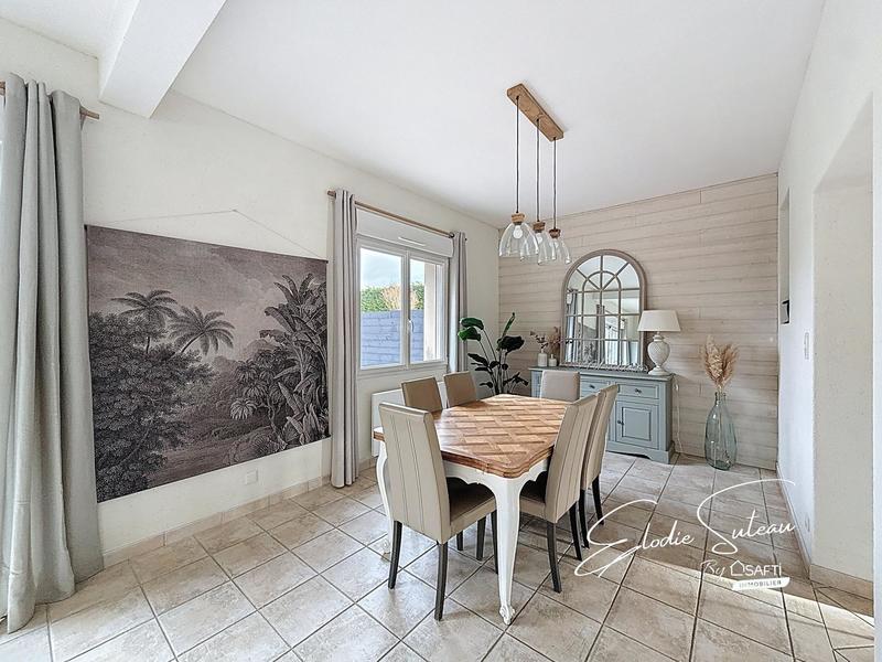 Maison - 145 m² - 6 pièces